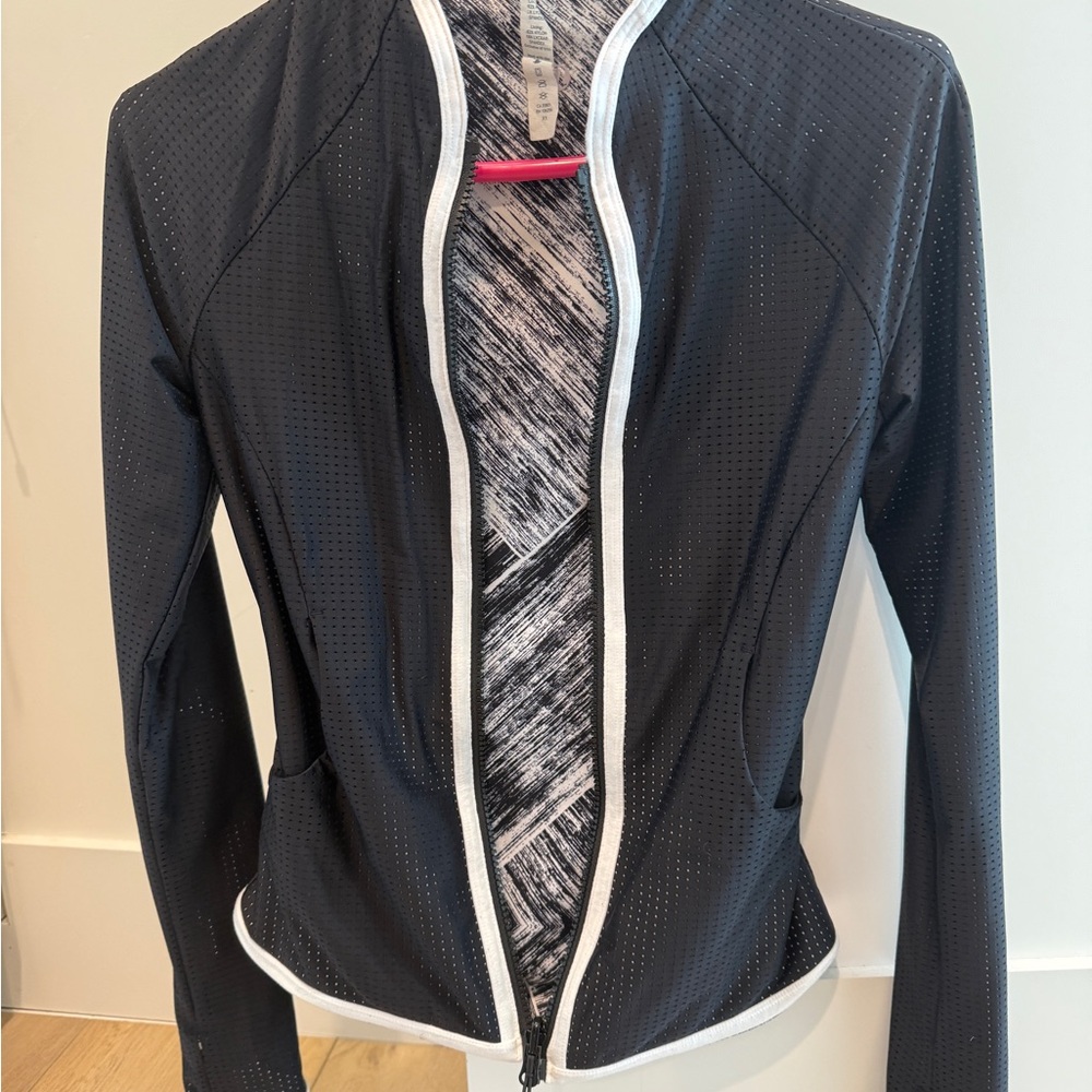 Lululemon Perforated reversible ZipUp